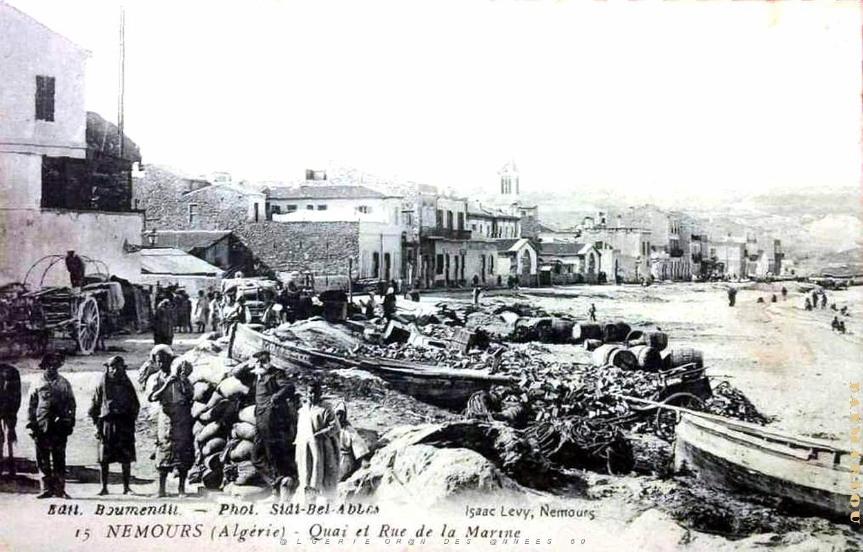 2381- Nemours - Quai et Rue de la Marine.jpg